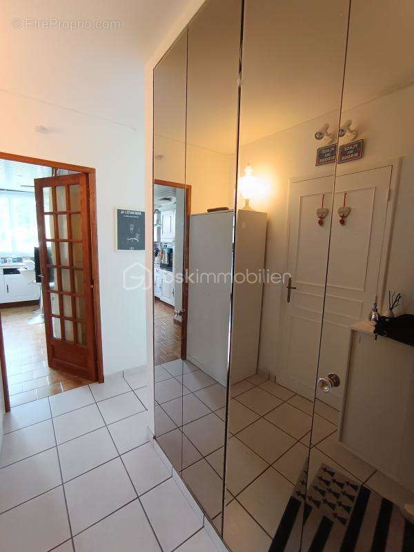 Appartement à SAINT-CYR-SUR-LOIRE