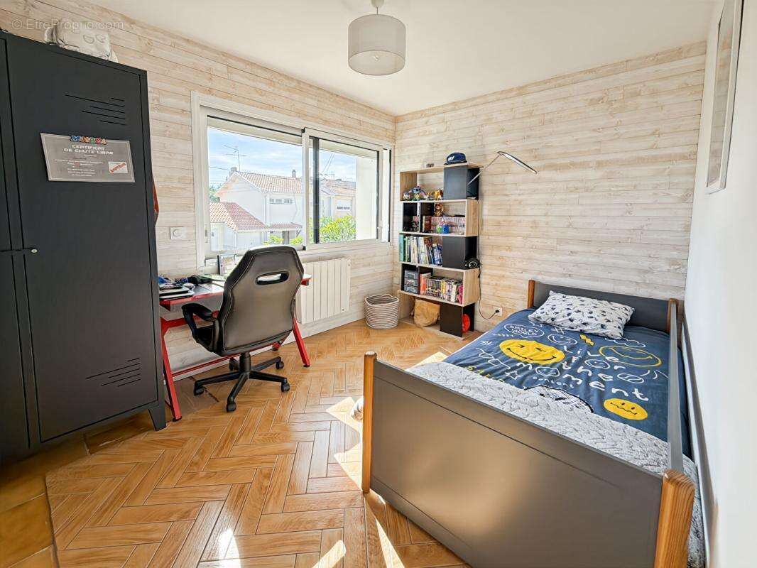 Maison à LE HAILLAN