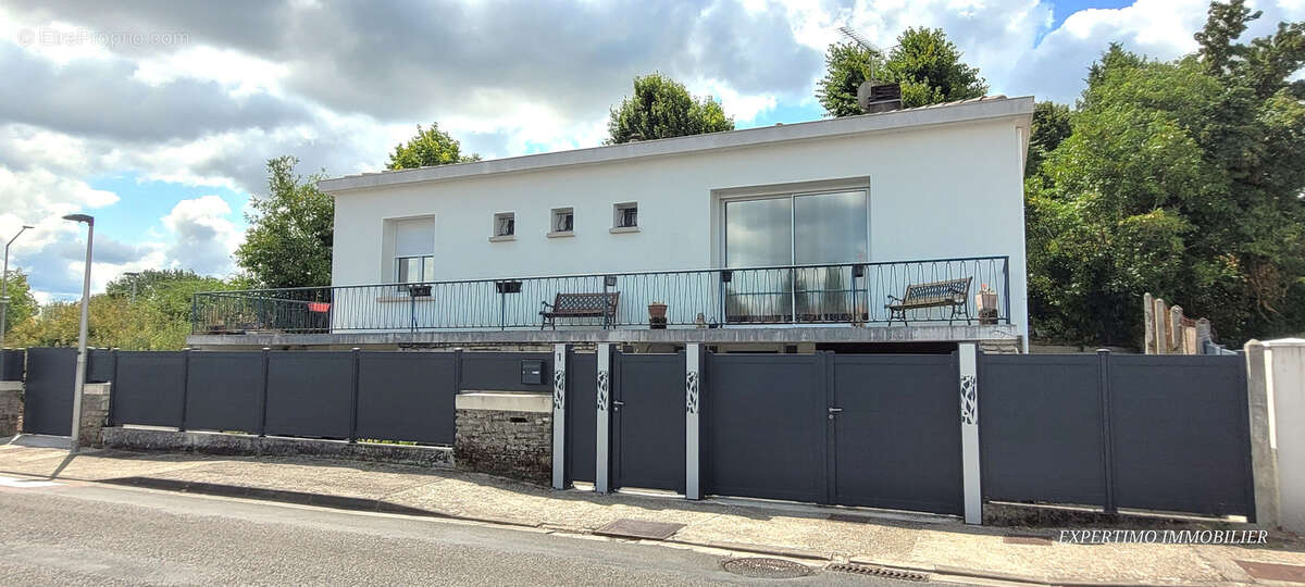Maison centre ville jonzac - photo 7