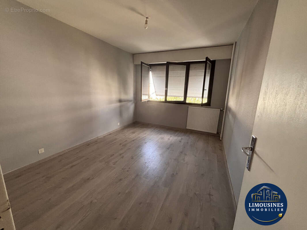 Appartement 67 m² à Limoges  - photo 5