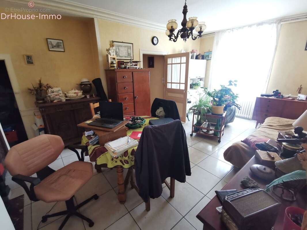 Maison à ARTANNES-SUR-INDRE