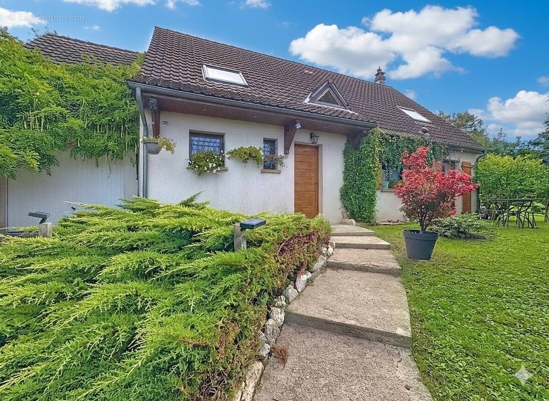 Maison à MILLY-LA-FORET