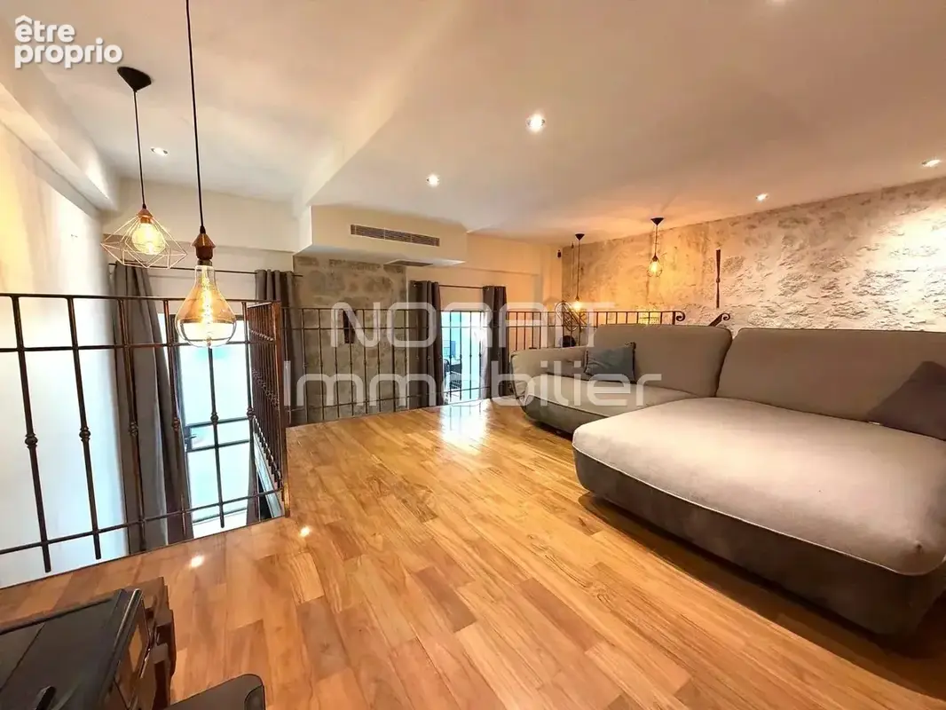 appartement loft-rue bonaparte-air bnb - photo 4