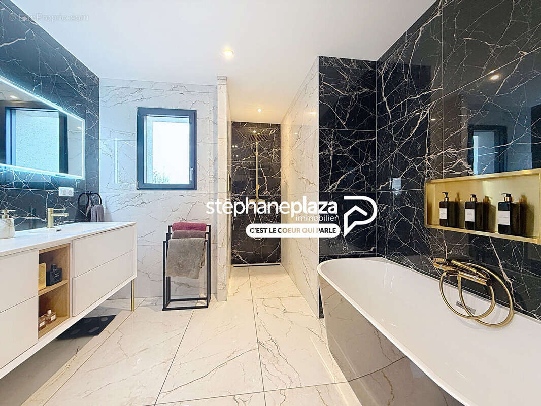 Maison à JOUE-LES-TOURS