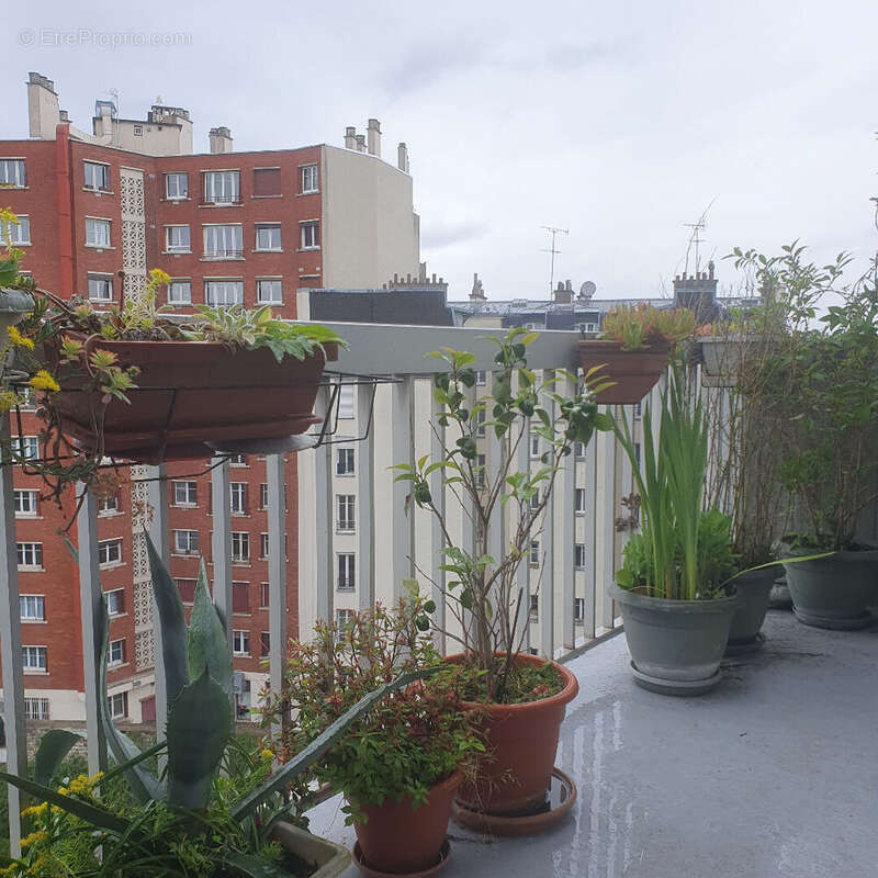 Appartement à PARIS-18E