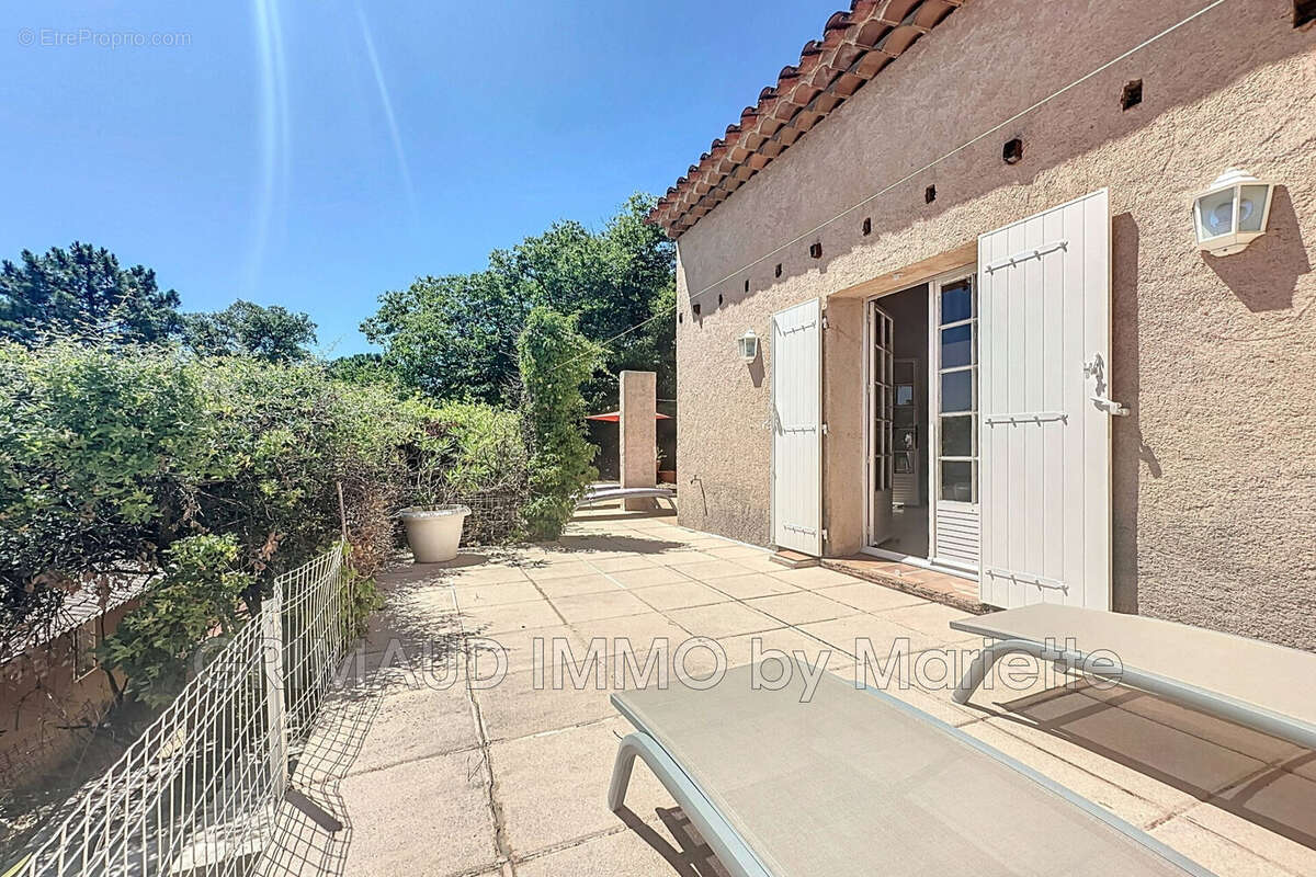 Maison à LA GARDE-FREINET