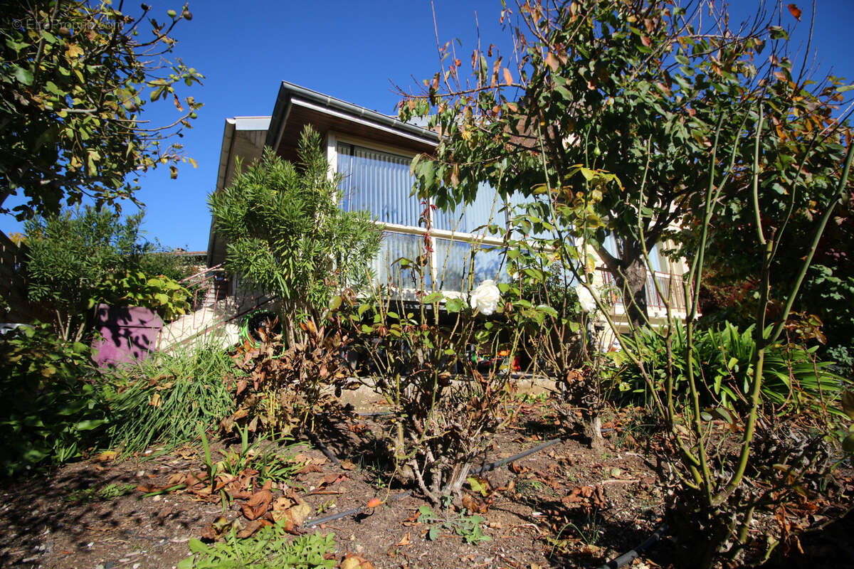 Maison à PUY-L'EVEQUE