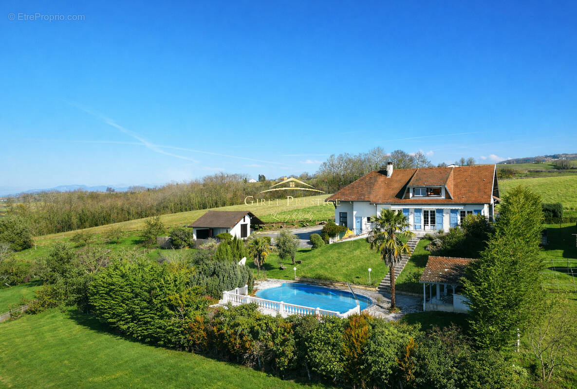 Maison à SAINT-GENIX-SUR-GUIERS