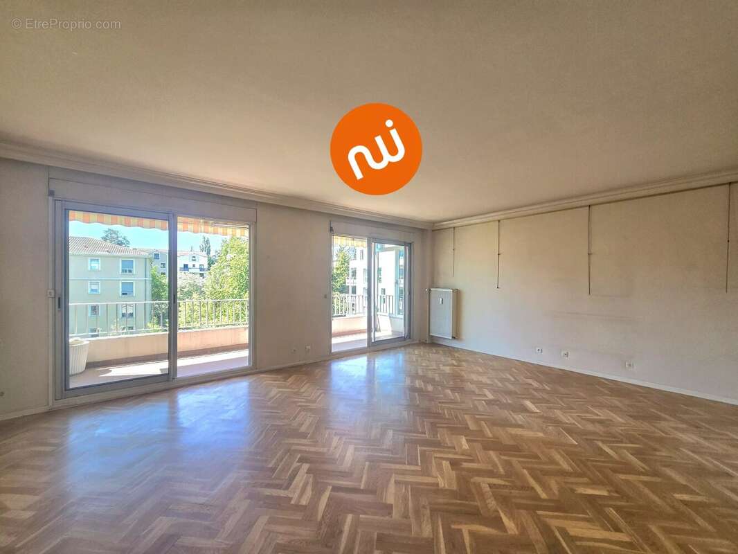 Appartement à TASSIN-LA-DEMI-LUNE