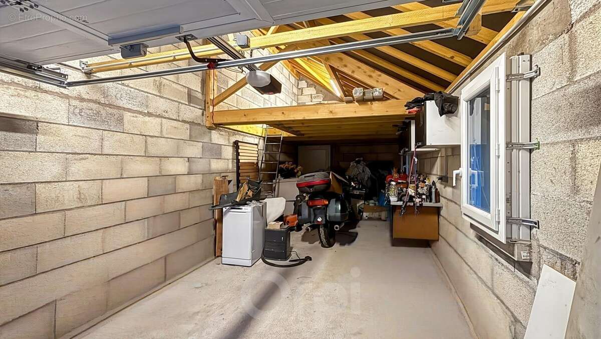 Maison à BESSINES-SUR-GARTEMPE