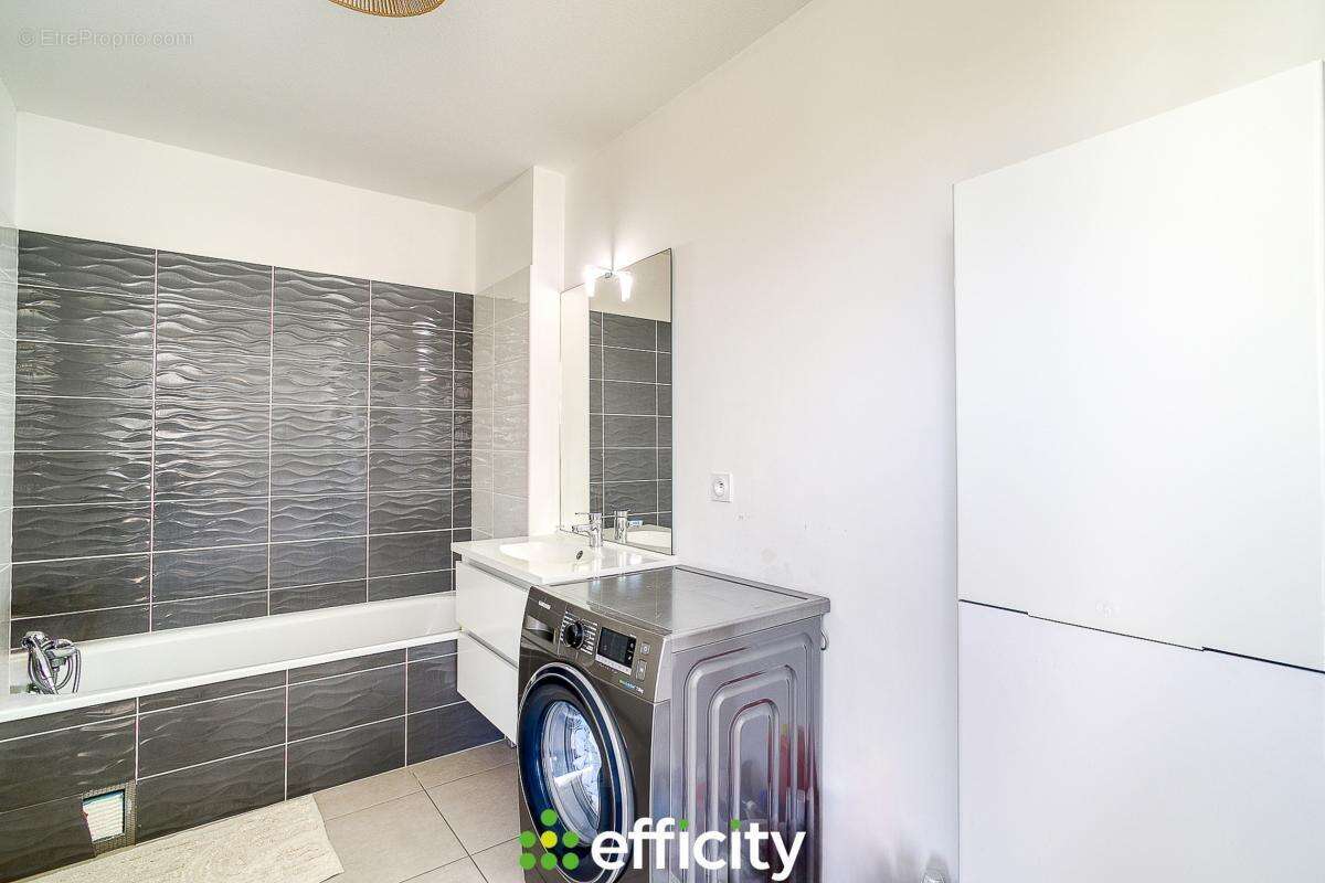 Appartement à VENISSIEUX