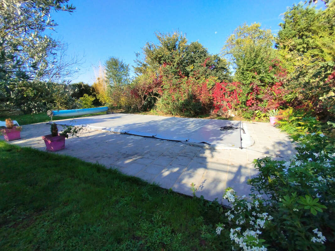 Maison à NEUVILLE-DE-POITOU