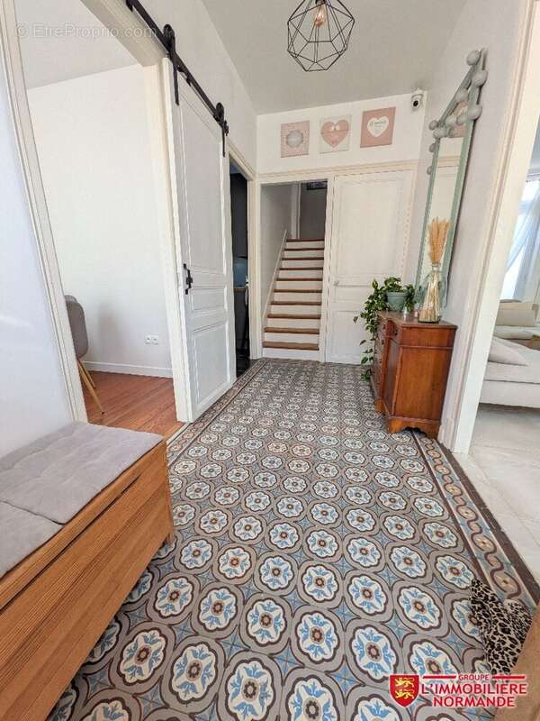 Maison à LIMETZ-VILLEZ