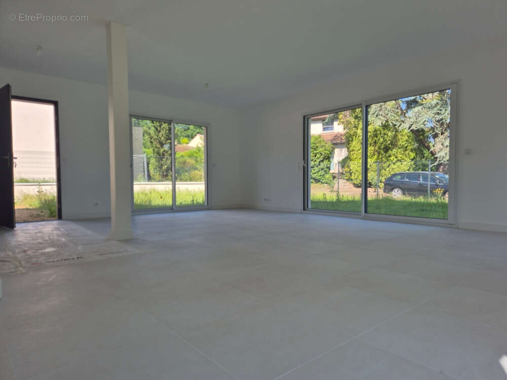 Maison à MONTFORT-L&#039;AMAURY