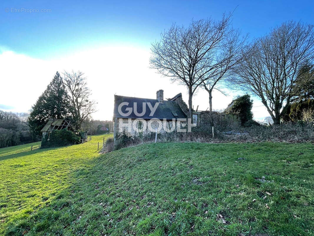 Maison à REFFUVEILLE