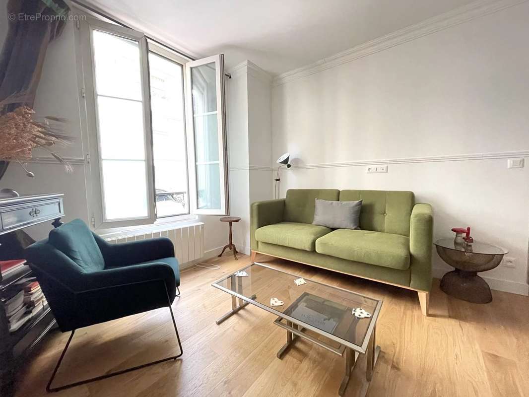 Appartement à LEVALLOIS-PERRET