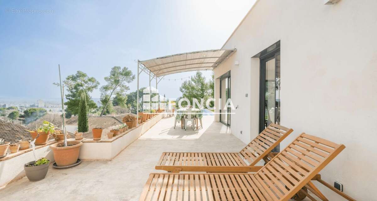 Maison à NIMES