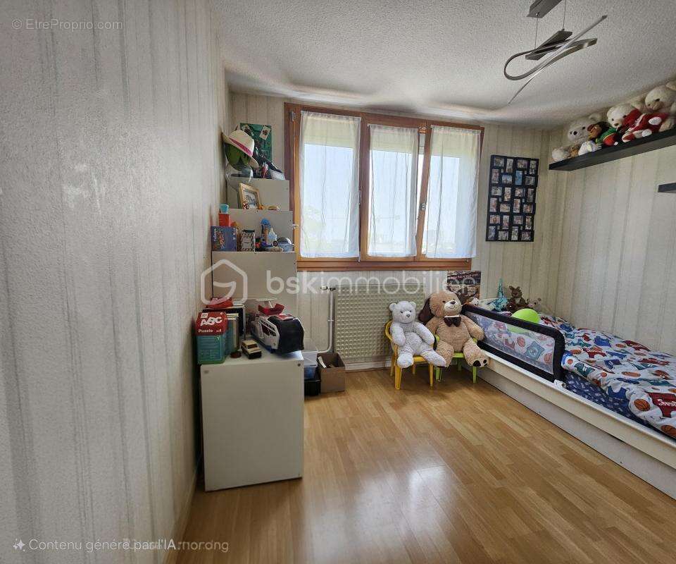 Appartement à LE PONT-DE-CLAIX