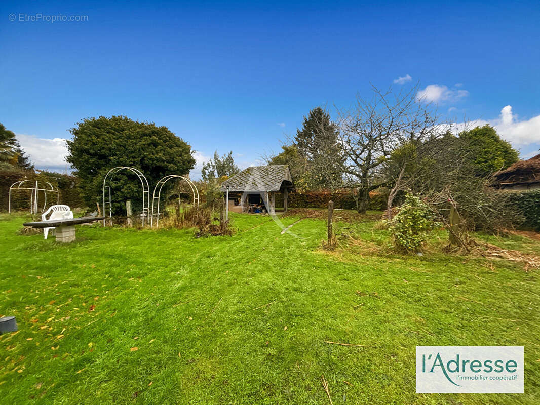 Maison à LA NEUVILLE-CHANT-D&#039;OISEL