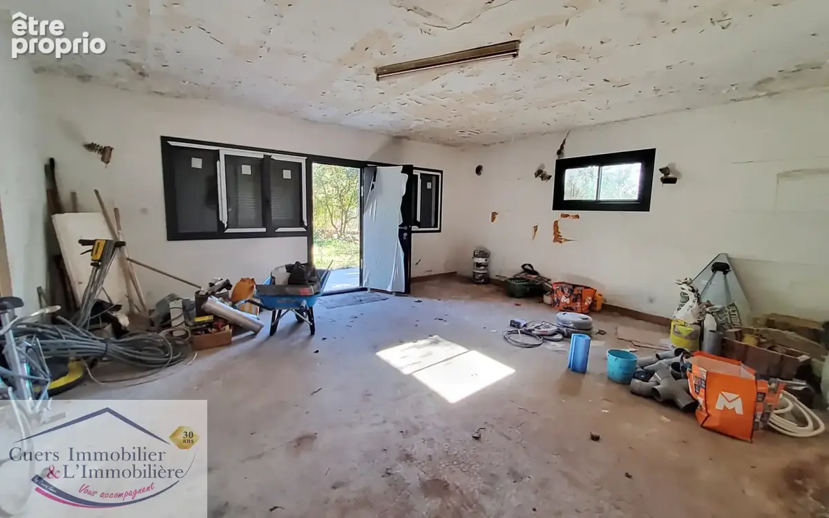 CUERS, propriété T6 -  182m2 + dépendance 50m2 - photo 26