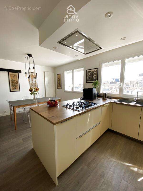 Appartement T5 coeur de ville, les sables d.olonne ,dernier é - photo 2