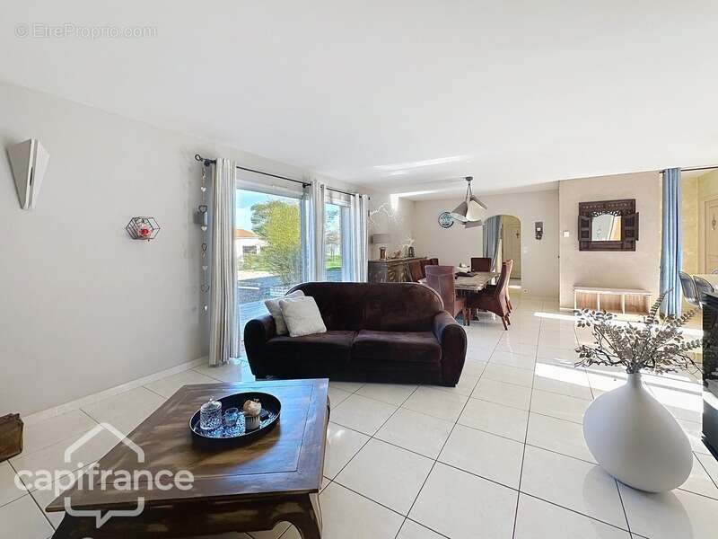 Maison à SAINTE-VERGE