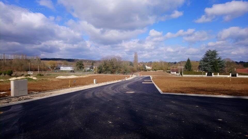 Terrain à SAINT-VRAIN