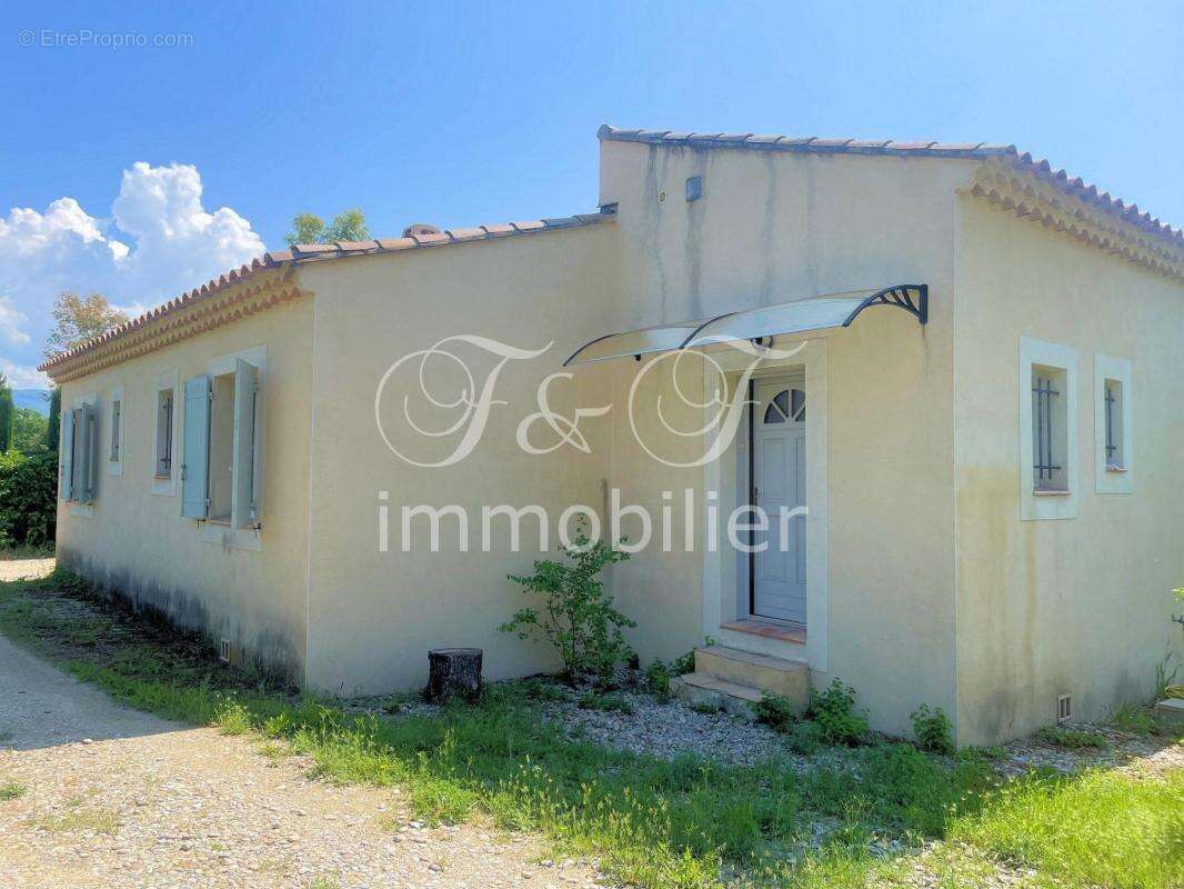 Maison à SAINT-SATURNIN-LES-APT