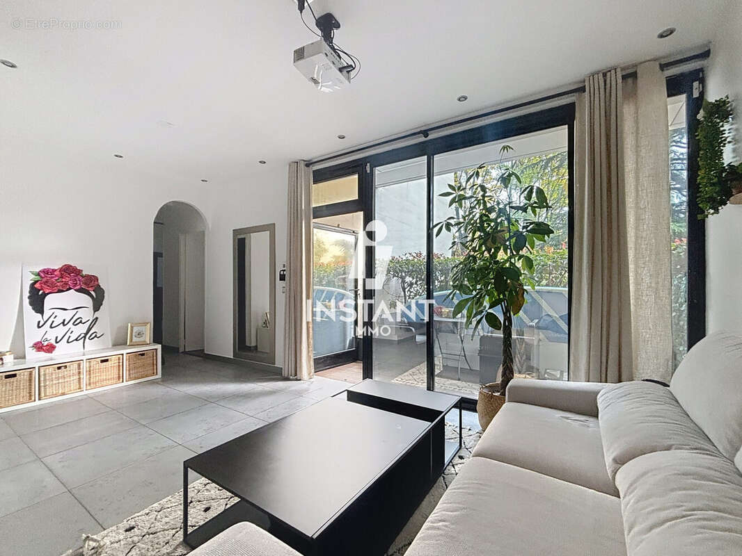 Appartement à NOGENT-SUR-MARNE