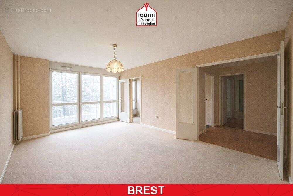 Finistere - brest (29200) - a vendre - appartement - t4 - 3 chambres - 2em etage - beau potentiel - chauffage urbain - dpe d - a - photo 3