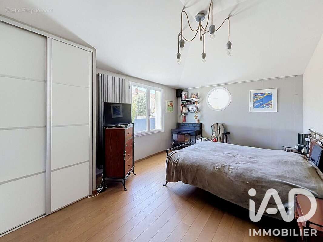 Maison 140 m² à Palaiseau  - photo 4