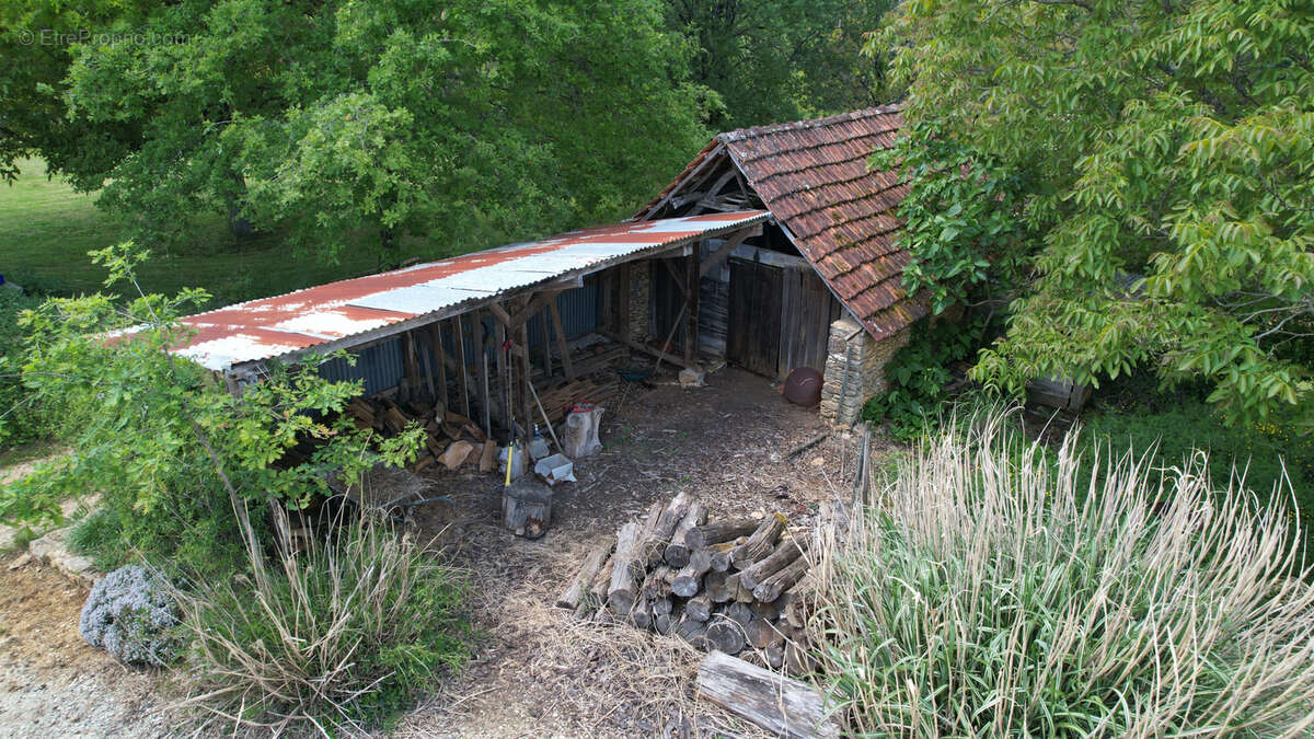 Maison à SALIGNAC-EYVIGUES