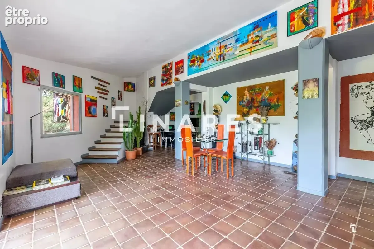 LA BUCOLIQUE - Viager occupé de 217m2 - Réserve d'usufruit - 13610 LE PUY-SAINTE-RÉPARADE - photo 4
