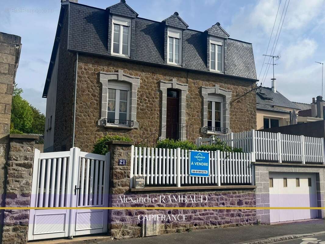 Maison de ville à FOUGERES (35) - photo 8
