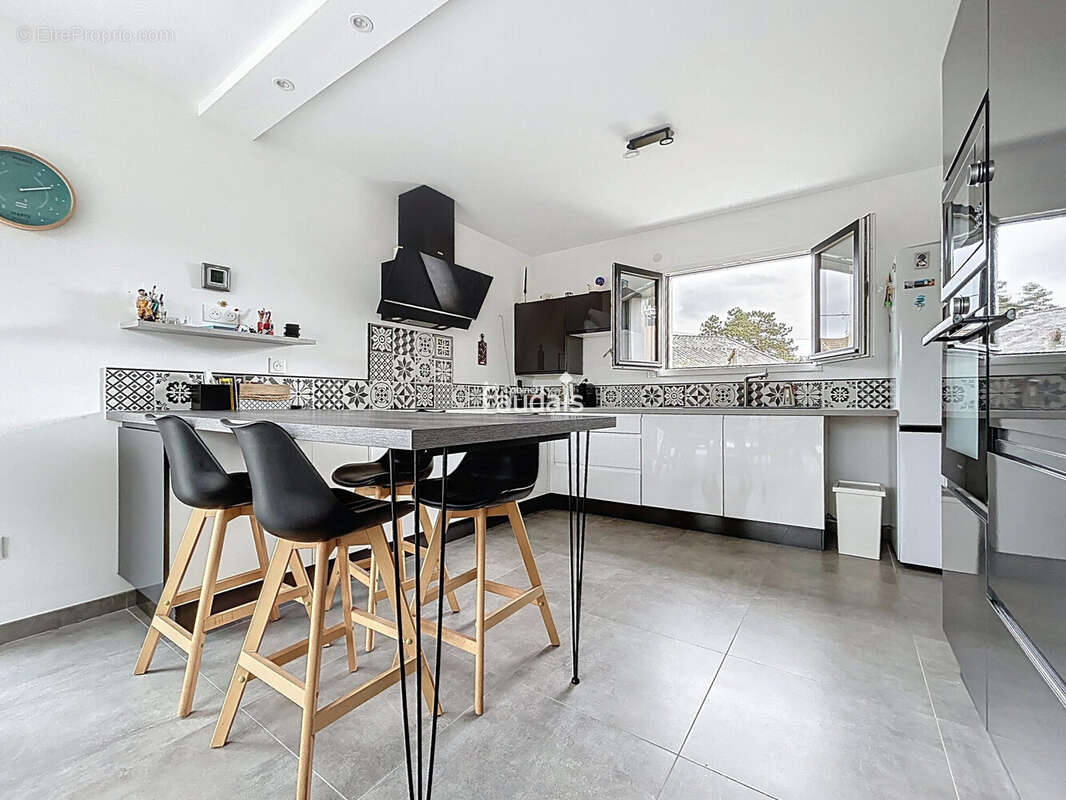 Maison 149 m² à Saint-Germain-Sur-Ay  - photo 8