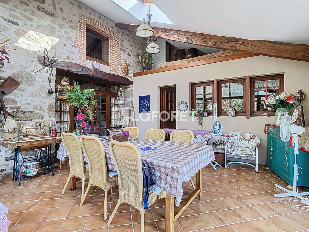 Maison Saint Junien 6 pièce(s) 192 m2 - photo 7