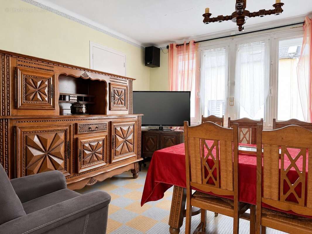 Maison 115 m² à Saint-Meloir-Des-Ondes  - photo 6
