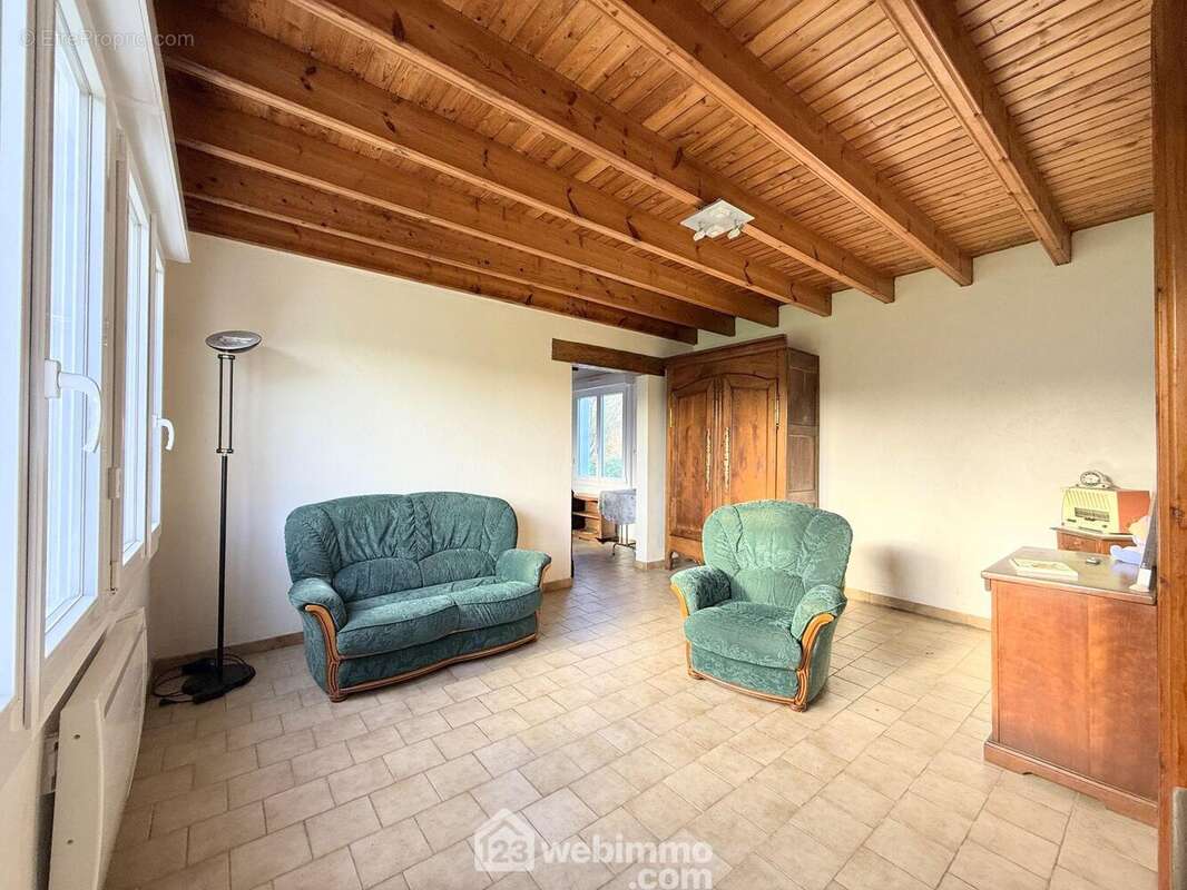 Maison à TREDREZ-LOCQUEMEAU