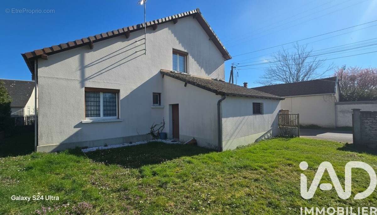 Photo 2 - Maison à SANCOINS