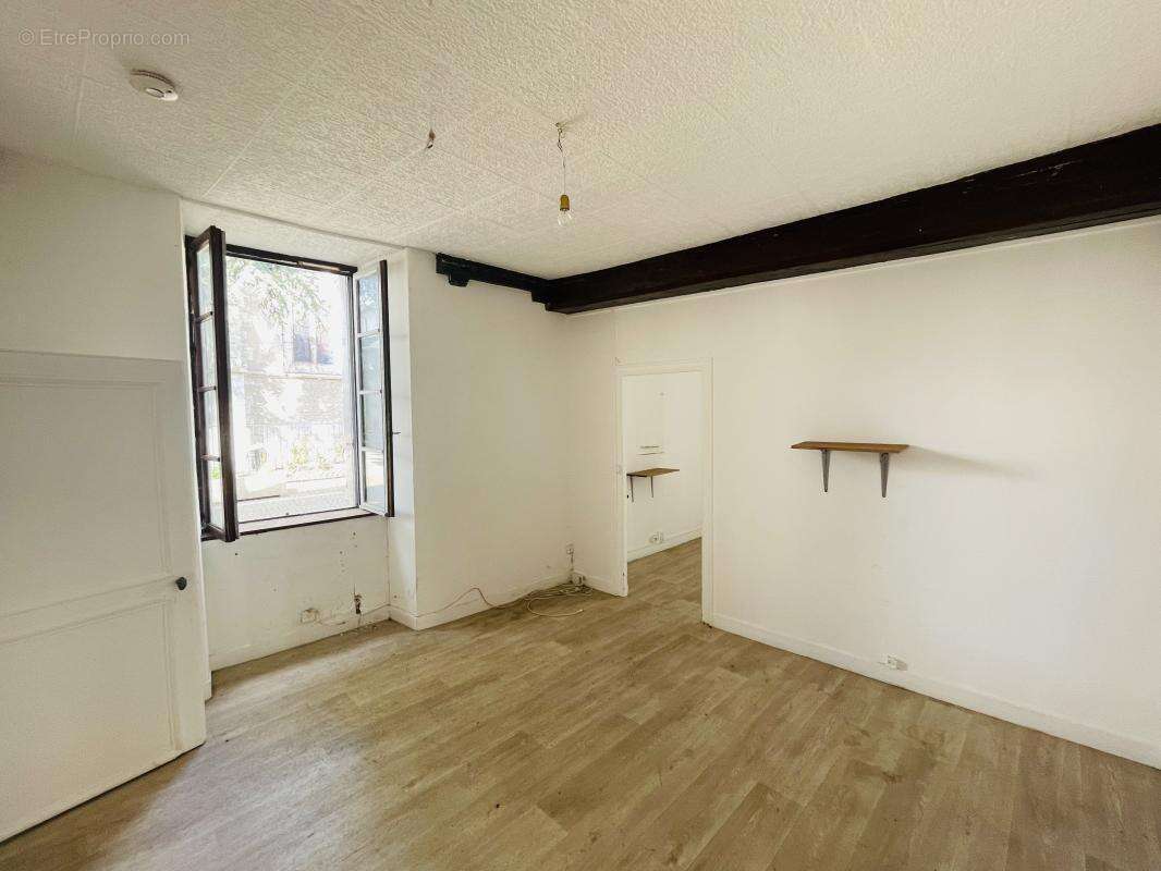 Appartement à ANGERVILLE