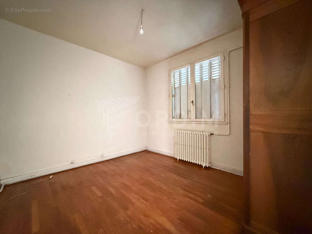 Ensemble immobilier composé de deux maisons d'habitation : Maison Bonny Sur Loire 5 pièce(s) 92 m² - photo 16