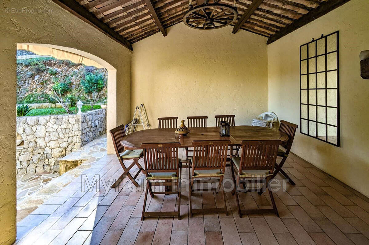 Maison à PEYMEINADE