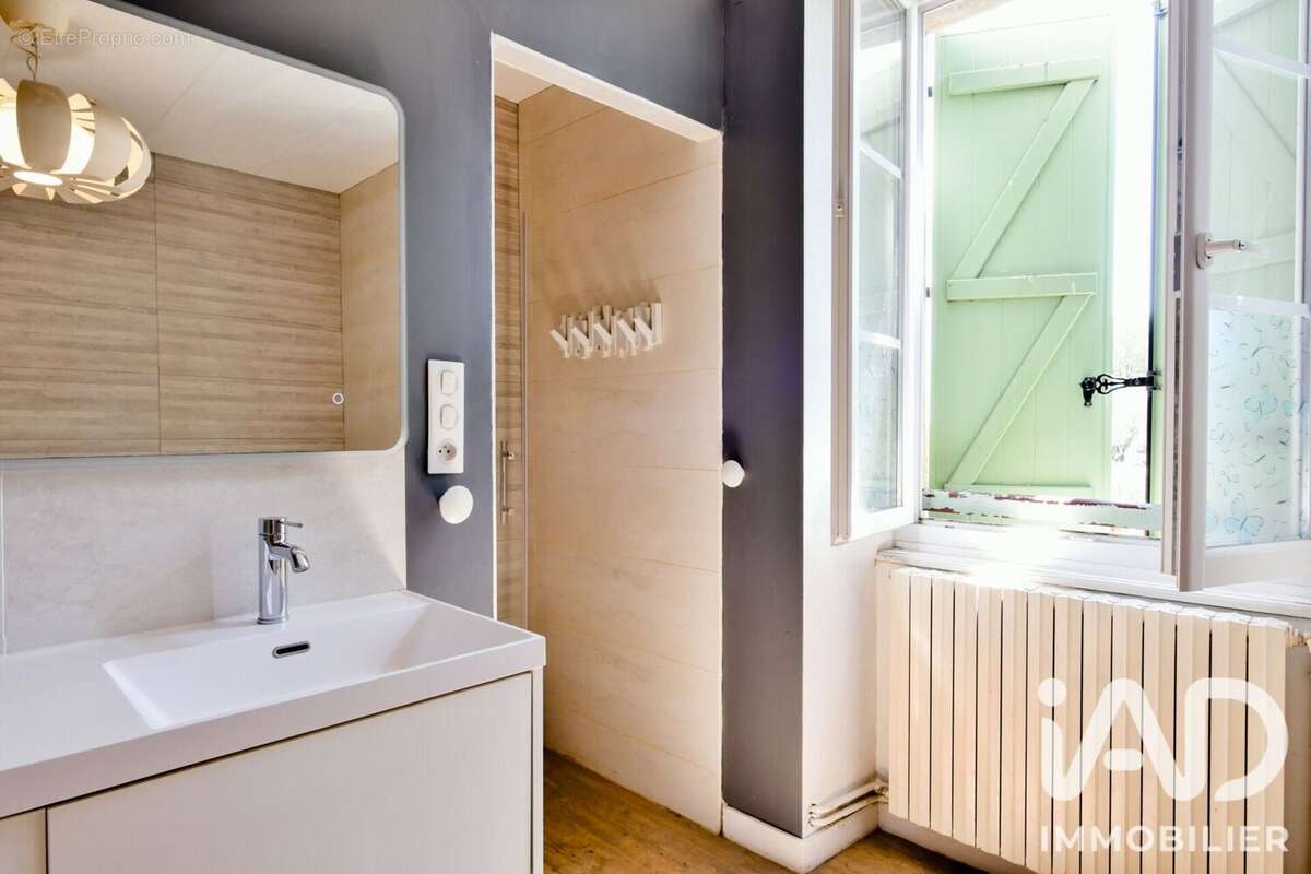 Maison 242 m² à Cherveux  - photo 9