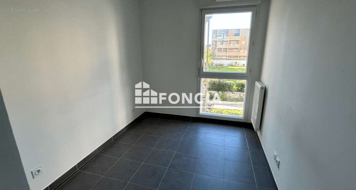 Appartement à MARSEILLE-14E