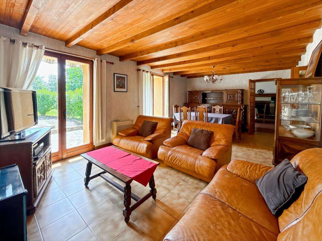 Maison à SEGOUFIELLE