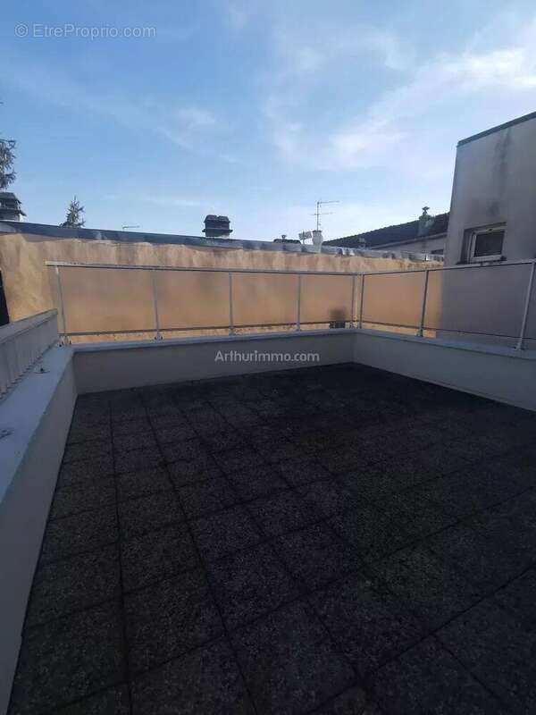 Appartement à CLICHY-SOUS-BOIS