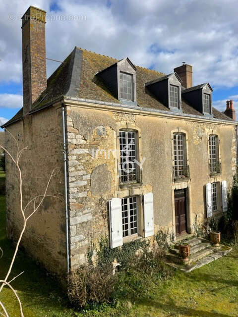 Maison à JAUZE
