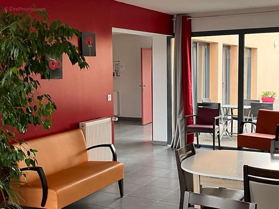 INVESTISSEMENT LOCATIF  NAVEIL  Résidence Seniors Patrimoine Immobilier IRIS  6,91 % de rentabilité - photo 2