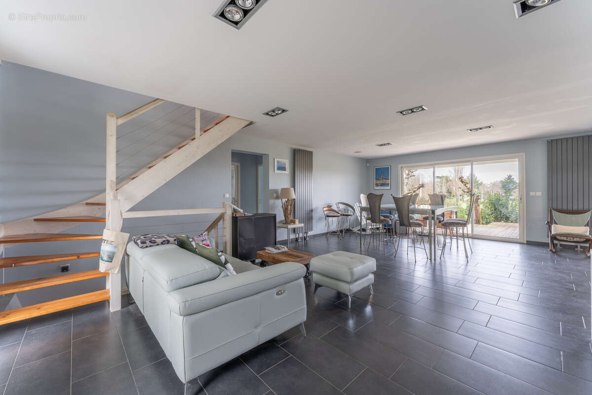 Maison à CARIGNAN-DE-BORDEAUX