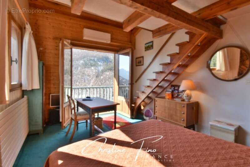 Maison à LA SALLE-LES-ALPES